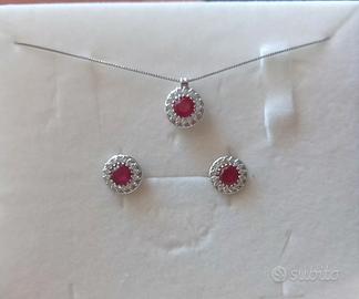 Collier ed orecchini in oro bianco 18 kt