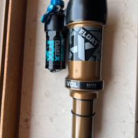 Fox float x 210x55