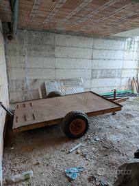 Carrello da traino per trattore cingolato