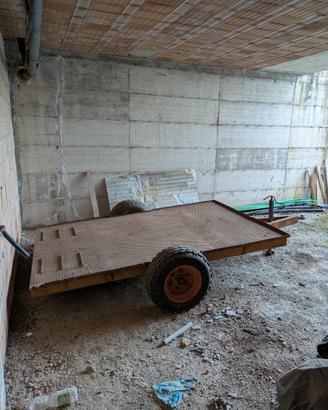 Carrello da traino per trattore cingolato