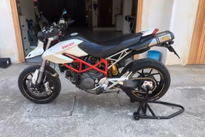 Ducati Hypermontard 1100