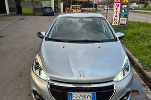 Peugeot 208  Allure