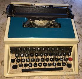 macchina da scrivere Olivetti vintage