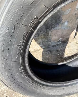 Quattro Pneumatici FIRESRONE misura 215/65 R16 GRI