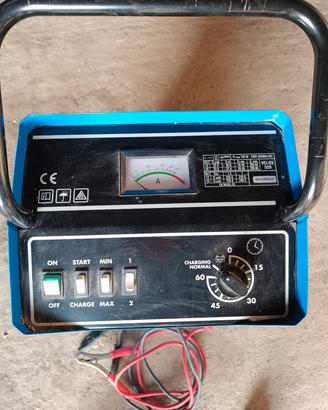 Carica batterie e avviatore professionale..