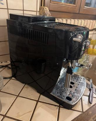 De Longhi Magnifica S
