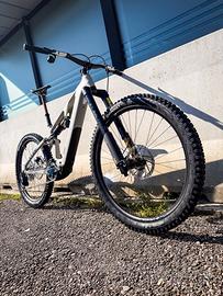 Cube  AMS Hybrid 177 C:62 SUPER TM 29'' 12v 170mm