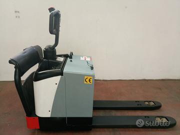 345A TRANSPALLET ELETTRICO UOMO BORDO