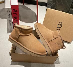 UGG Classic Ultra Mini (stivaletti da donna) EU 40