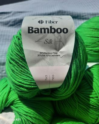 gomitoli di seta bamboo e cachemire 