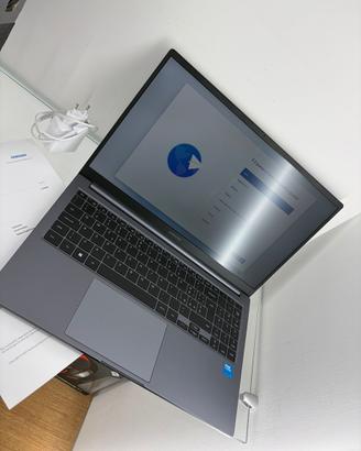 Samsung Galaxy Book4