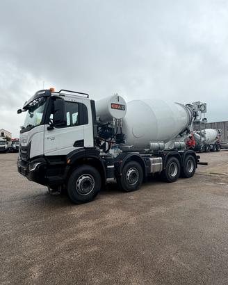 IVECO T-WAY CON ALLESTIMENTO BETONIERA CIFA RY1300