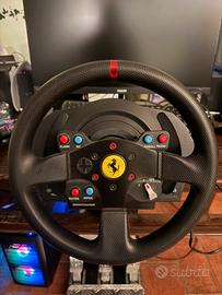 Volante Thrustmaster T300RS + pedaliera T3PA Pro