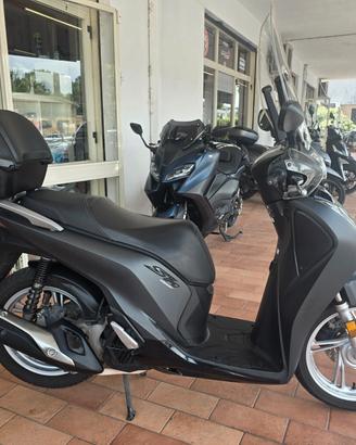 Honda SH 150 IN PROMO A 2.490 € !!!