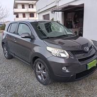 Toyota  Urban cruiser 4x4 luxury