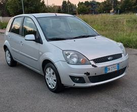 Ford Fiesta 1.6 TDCi 5p. Ghia