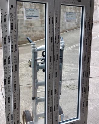 Finestra in pvc a 2 ante