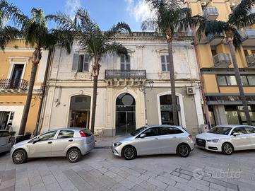 PALAZZO A BRINDISI