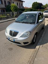Lancia ypsilon 2007