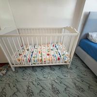 Lettino con materasso
