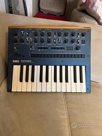 Korg Monologue (analogico)