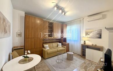 Appartamento a Milano Via Ronchi 1 locali