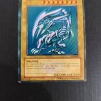 Drago bianco occhi Blu - Blue eyes white dragon 