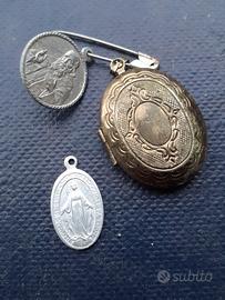 3 oggetti religiosi reliquario 