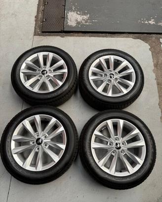 KIT Estivo AUDI A3 VW GOLF 5 6 7 8: 205/55 R16 FAL
