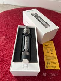 Olight seeker  4 pro limited edition