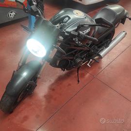 Ducati Monster 695