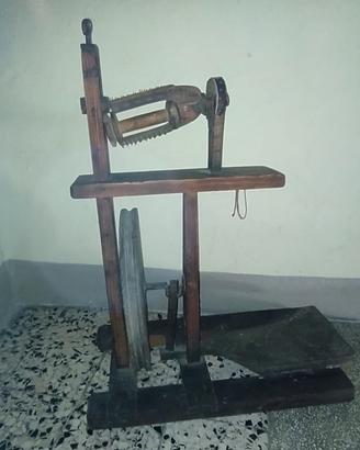 Arcolaio, filatoio in legno