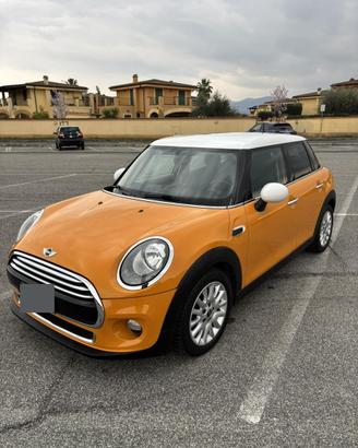 Mini Cooper F55 5 porte 1.5 twinturbo