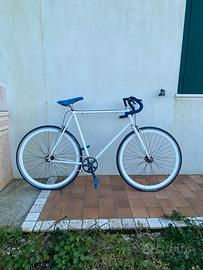 Bicicletta da corsa stile vintage