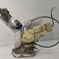 SERRATURA POSTERIORE DESTRA TOYOTA Yaris Serie 693