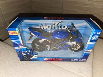 Modellino 1:12 Maisto Yamaha Yzf-R1 2004 Blu Bianc