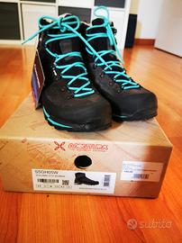 scarponi da donna professionali alta montagna