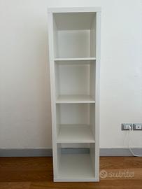 Scaffale bianco