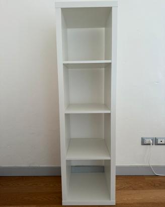 Scaffale bianco