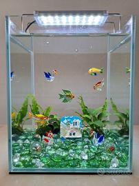 Oggetti in vetro soffiato, biglie da acquario e so
