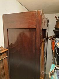 Armadio in arte povera