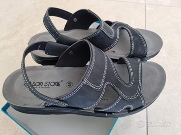 Sandali da uomo, nuovi, n. 45, da 49 a 24 €