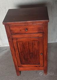 comodini in legno