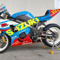 Suzuki GSX R 750 - pronto pista