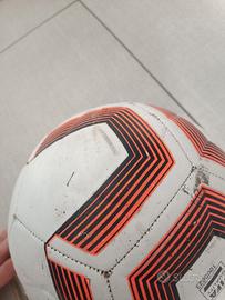 Pallone Nike serie d 2020-2021