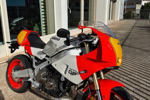 YAMAHA XSR 900 GP