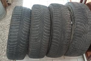 Gomme invernali compreso cerchi