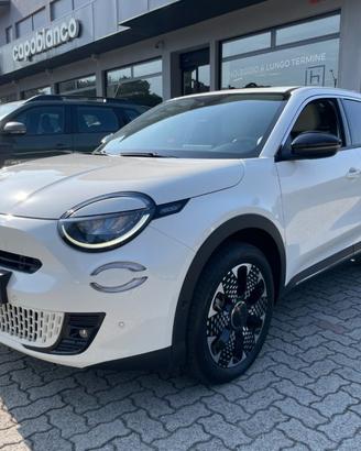 FIAT 600 Hybrid 110 CV DCT MHEV La Prima--16.300