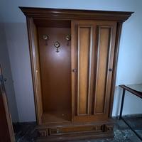 Armadio da ingresso, cappottiera e specchiera