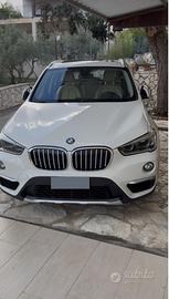 BMW X1 sdrive Xline pacchetto led e tetto panorami